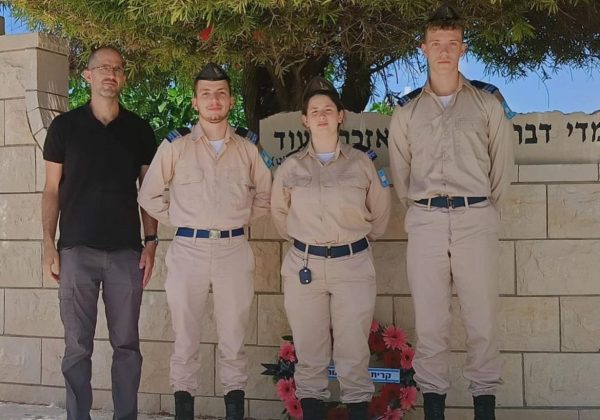 מיזם “אבנים עם לב אדם”